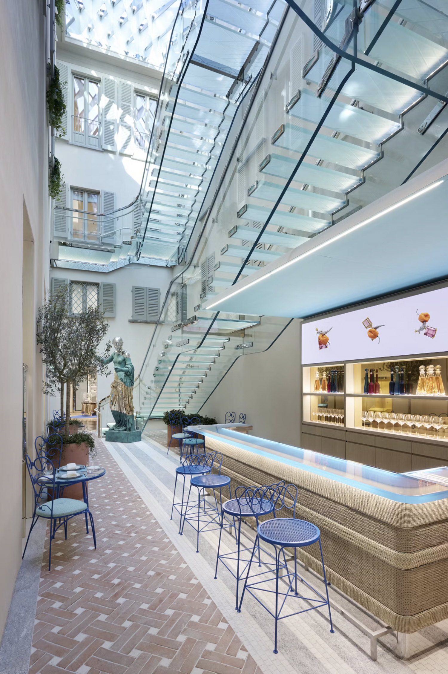 tiffany boutique milan via montenapoleone