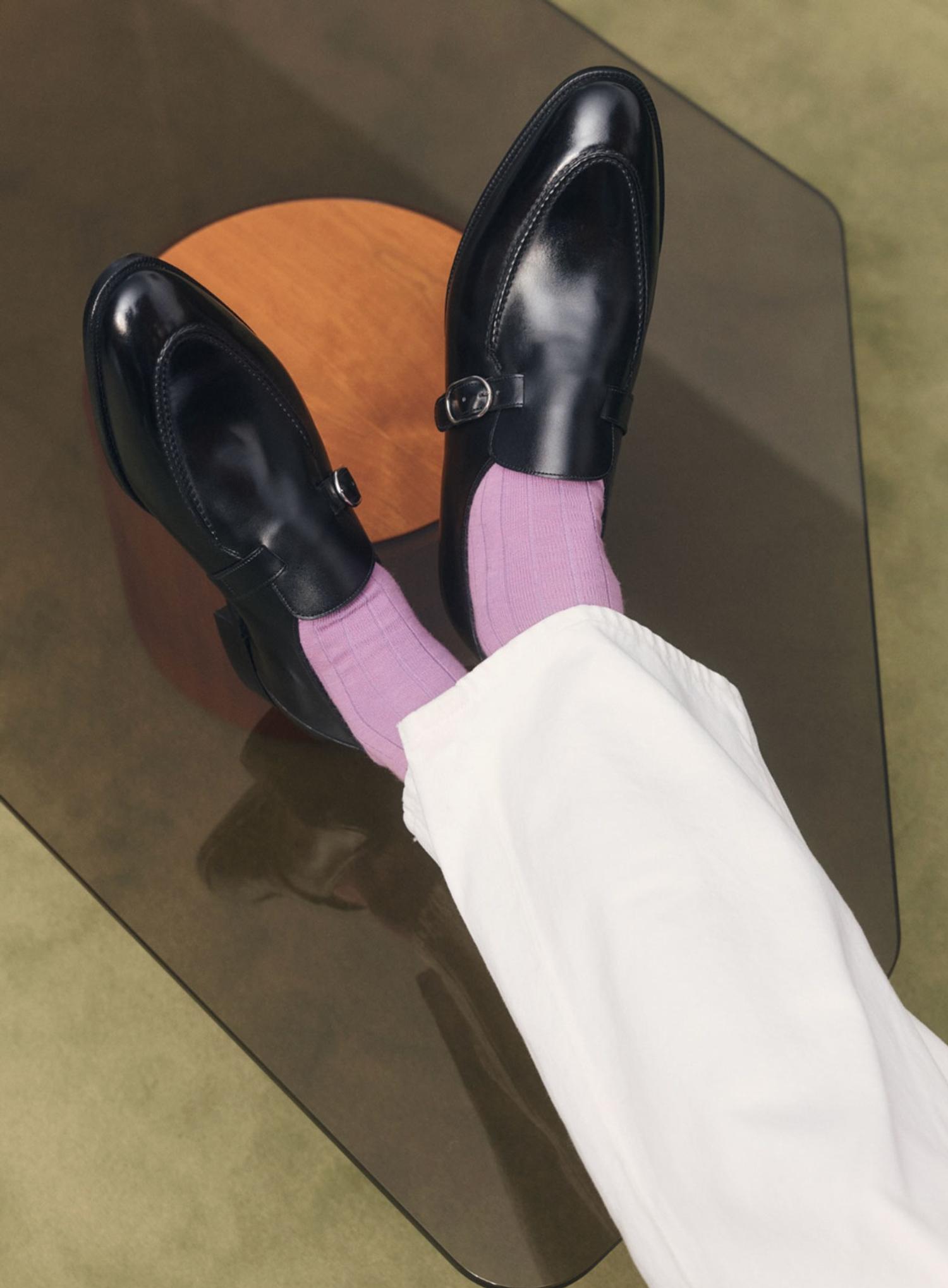 souliers de luxe en cuir pour homme de la marque john lobb, qui appartient &agrave; Herm&egrave;s