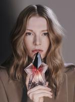 Euphoria : les mécanismes d'une synergie entre luxe et culture sérielle