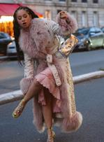 Gen Z sans filtre : 4 enseignements tirés du livre de Léna Situations