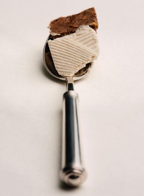 À quoi ressemble la première bûche de Noël de Yannick Alléno pour Dior ?