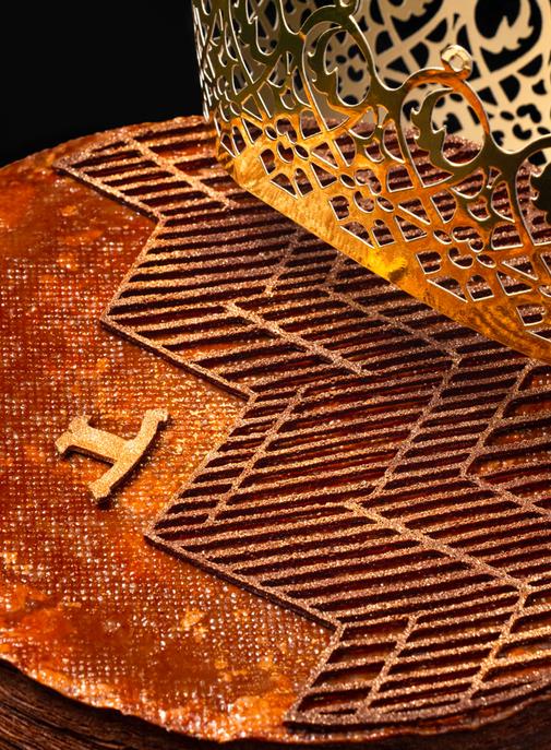 Jaeger-LeCoultre glisse des fèves précieuses dans une galette signée Nina Métayer