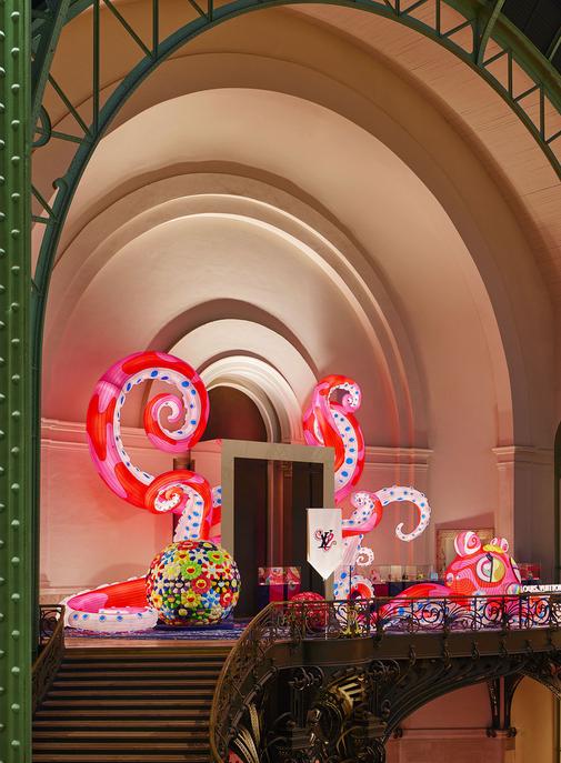 Louis Vuitton expose Takashi Murakami à Art Basel Paris