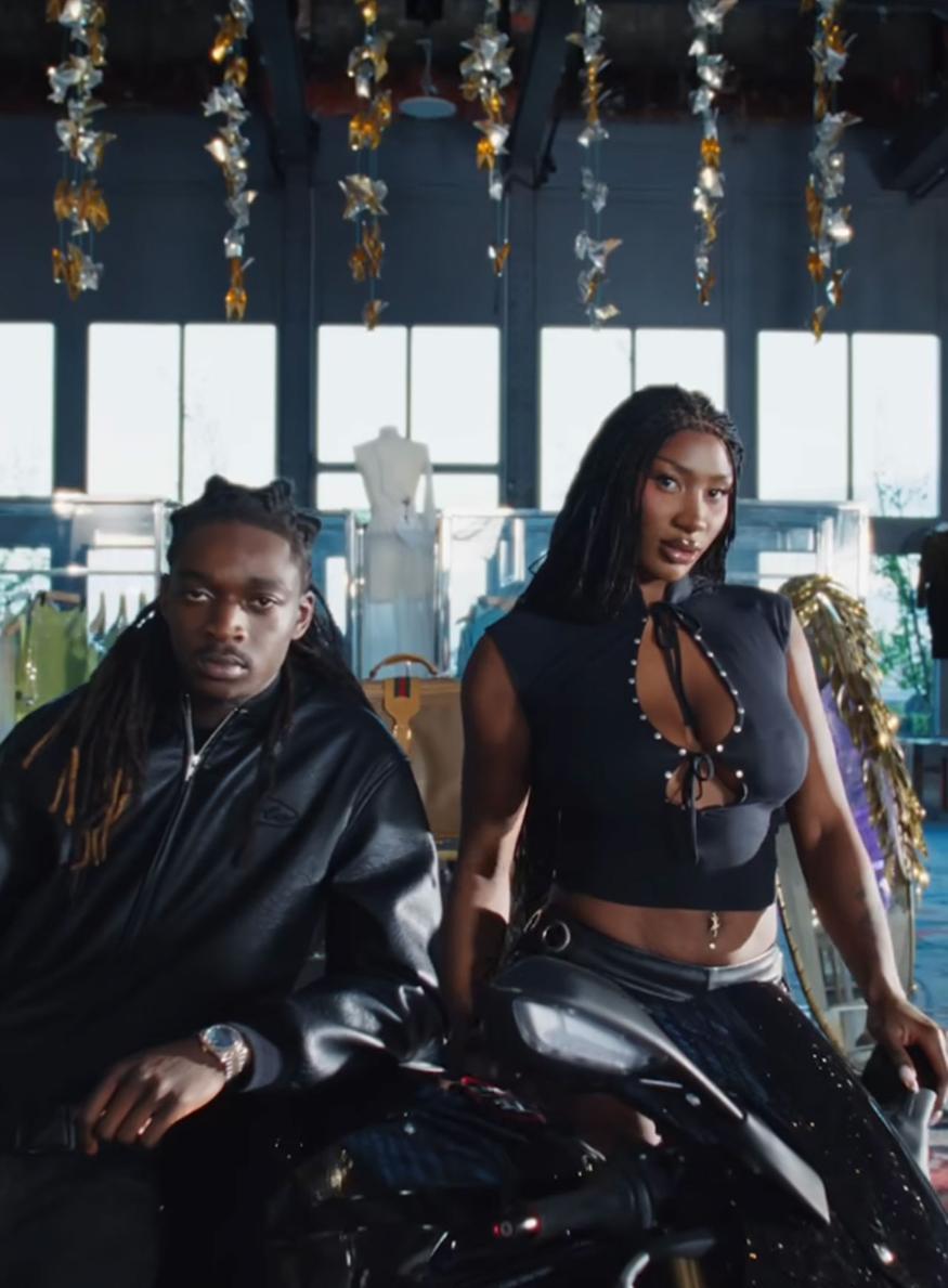 Aya Nakamura, nouveau clip tourné dans le grand magasin du Printemps Haussmann, à Paris