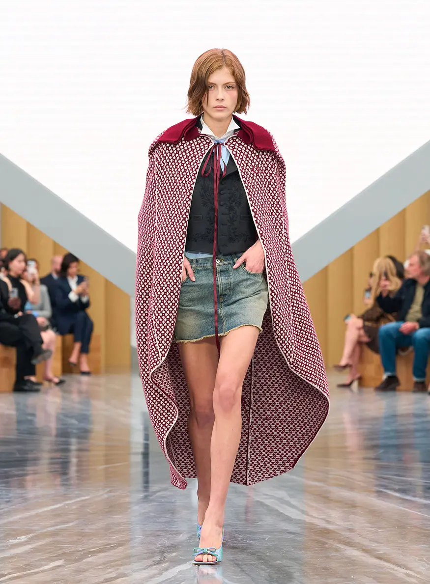 logo de dior en 2025