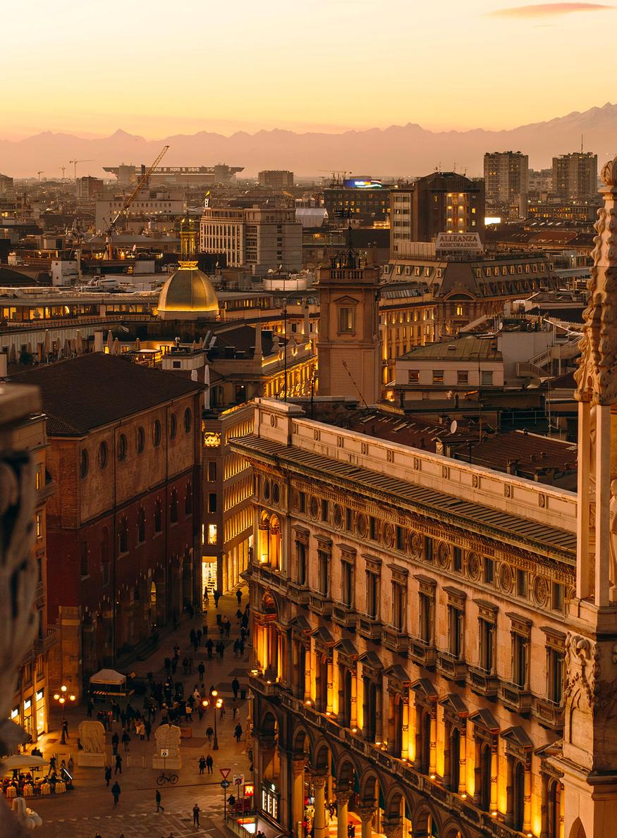 stratégie d'investissement de Kering à Milan, qui a cédé 80% de ses parts dans un immeuble de la via montenapoleone à un groupe qatari