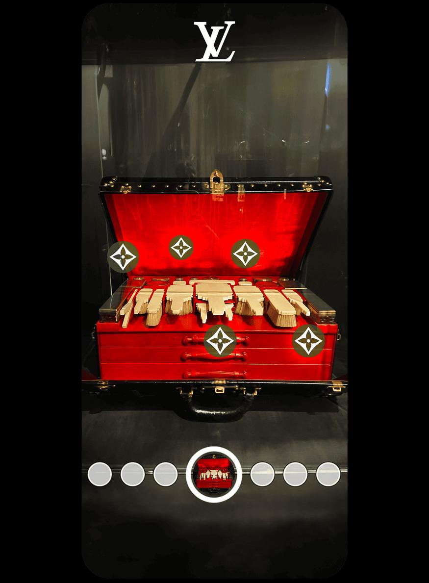 Exposition de mode Louis Vuitton à Paris avec Snapchat